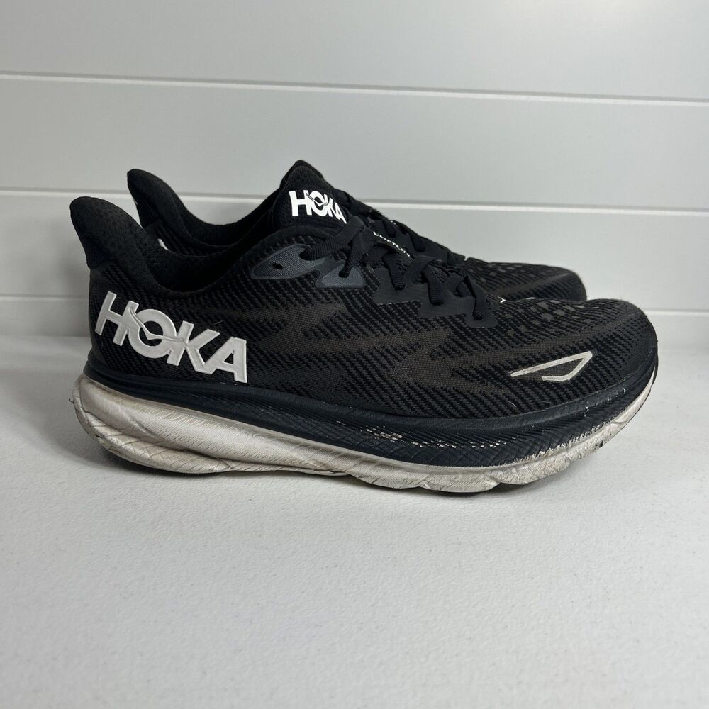 Hoka One One Clifton 9 Men’s Shoes Size 10 B Black Running Trainers Sneakers